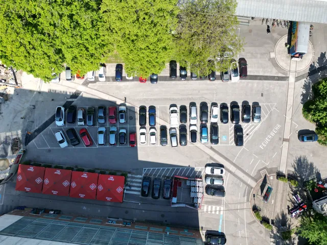 Tabakfabrik Linz – „Peter-Behrens-PlatzNEU“: Vision für eine grüne Zukunft im urbanen Raum